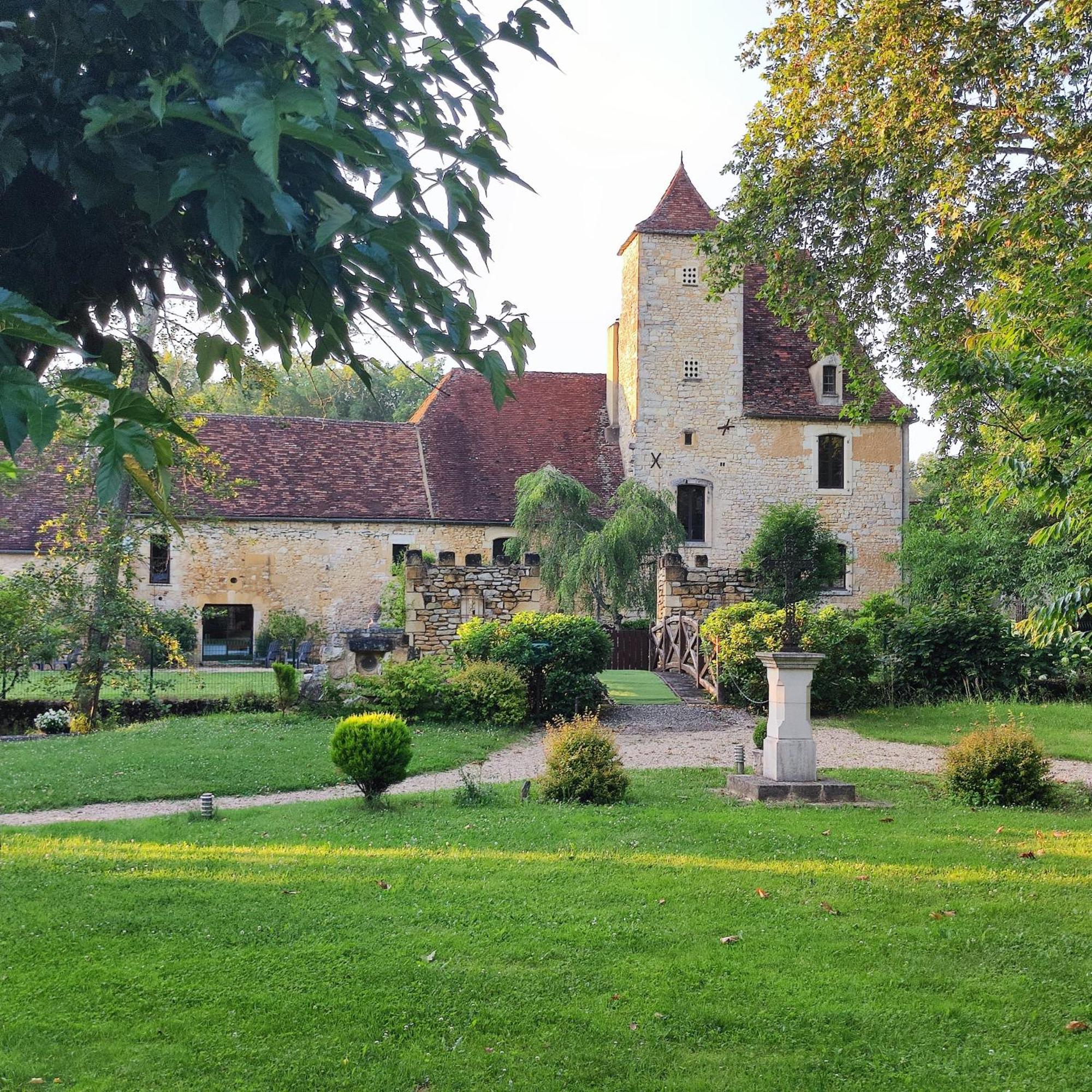 Manoir La Barriere - Lot Bed & Breakfast Le Vigan  Exterior photo